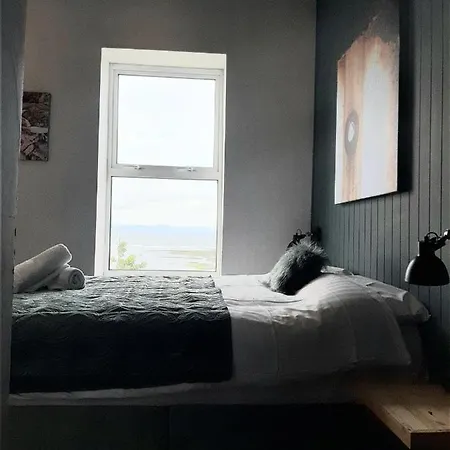 Bythesea B&B 住宿加早餐酒店 班多伦